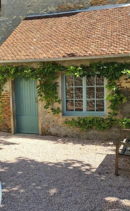 Besson Gite L'Annexe Du Prieure מראה חיצוני תמונה